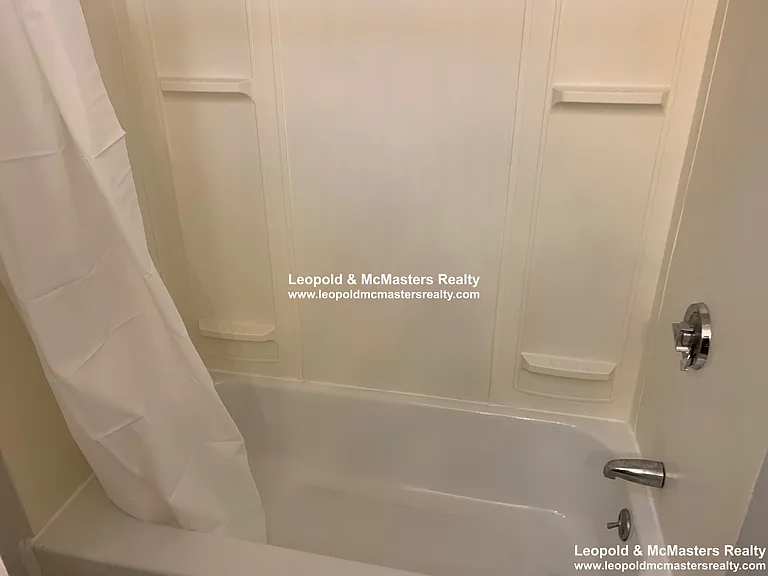 19 Linden St #3 — Photo 2
