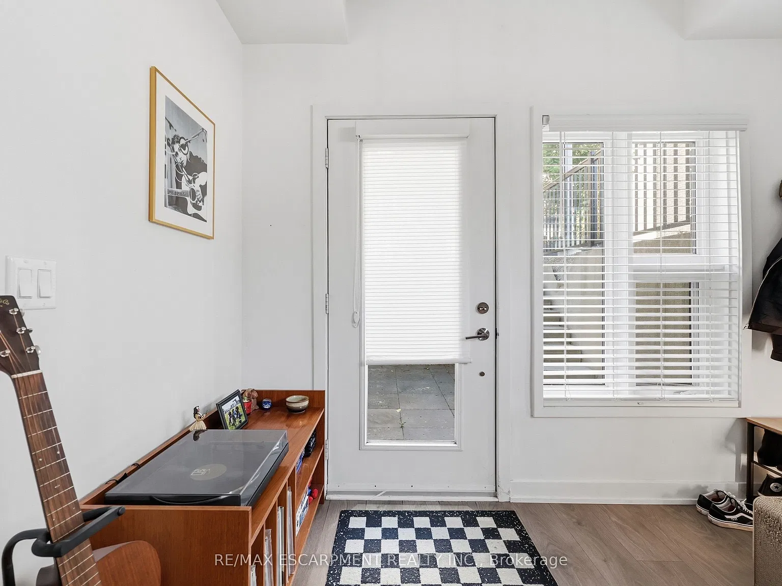 1 bed, $1,900 — Photo 2