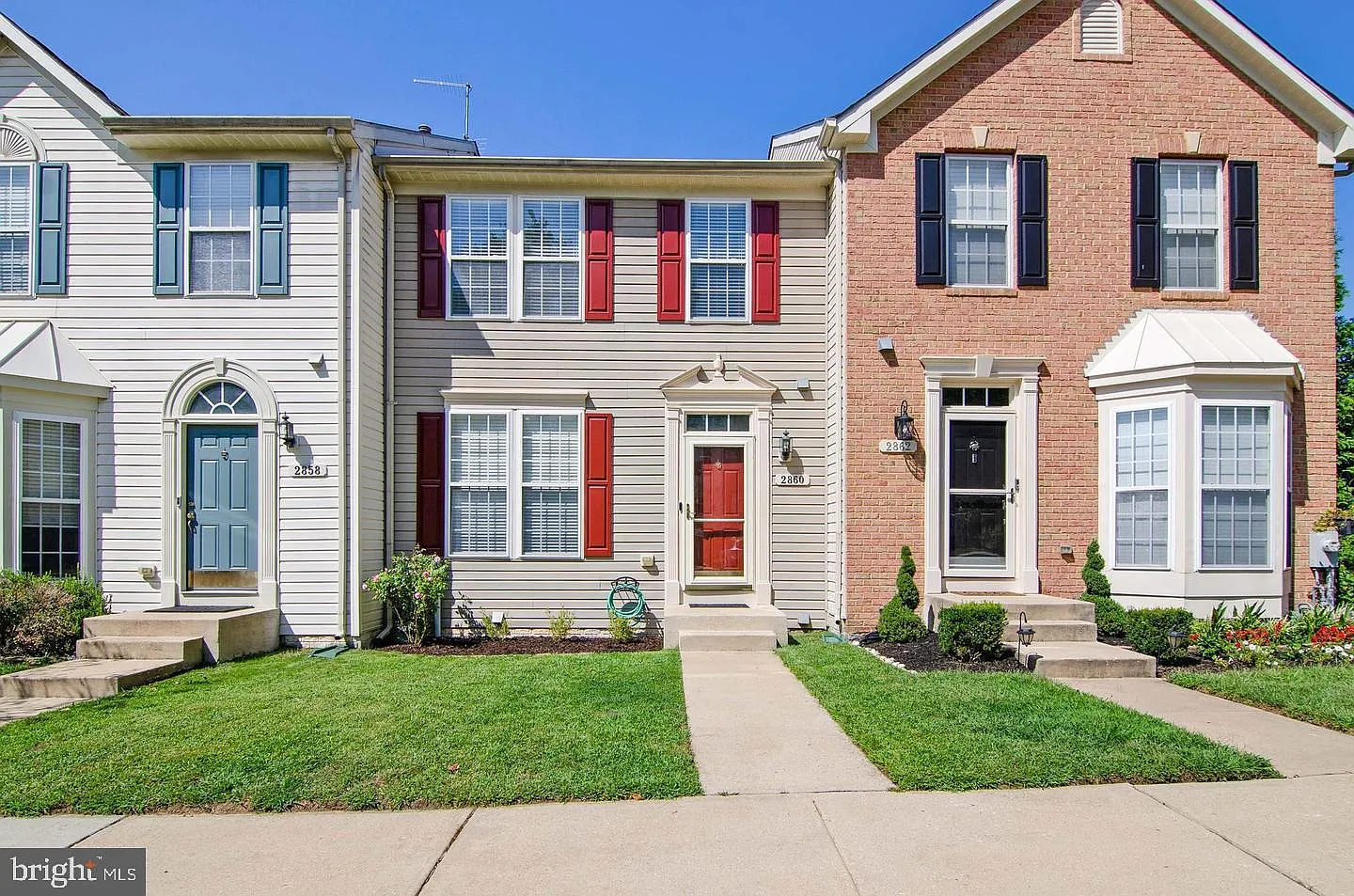 3 bed, 4.0 bath, 2360 sqft, $2,950 — Photo 1