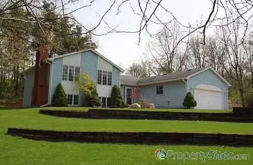 4370 Egypt Valley Ave NE photo 1