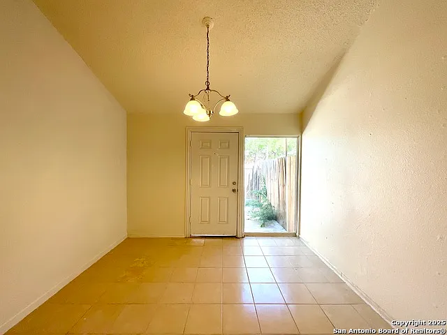 7237 Glen Bay — Photo 10