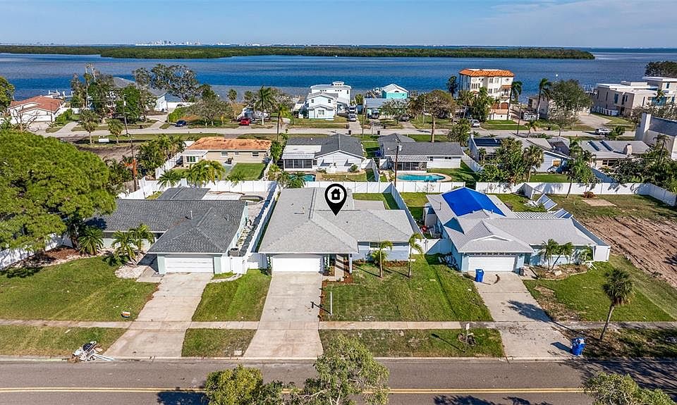 1st image of 6025 VENETIAN BOULEVARD NE
