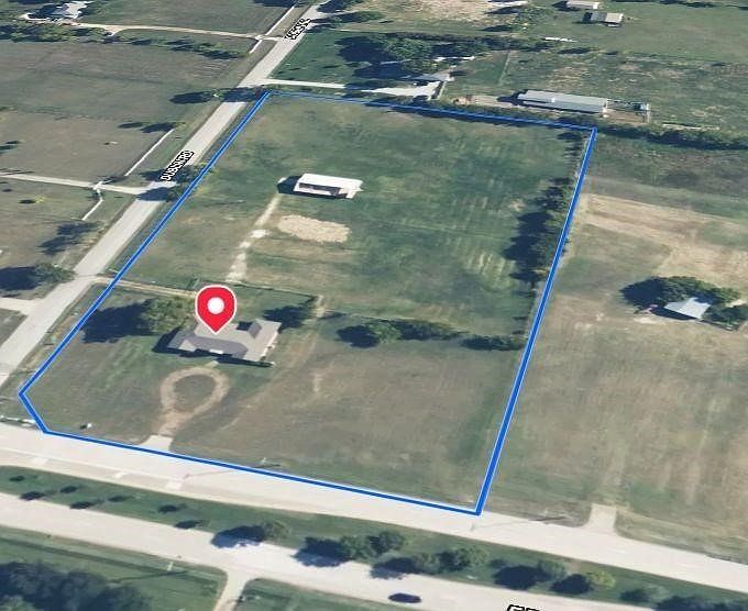 1st image of 5010 E Parker Rd