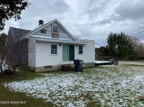 135 Shuttleworth Avenue, Hagaman, NY 12086