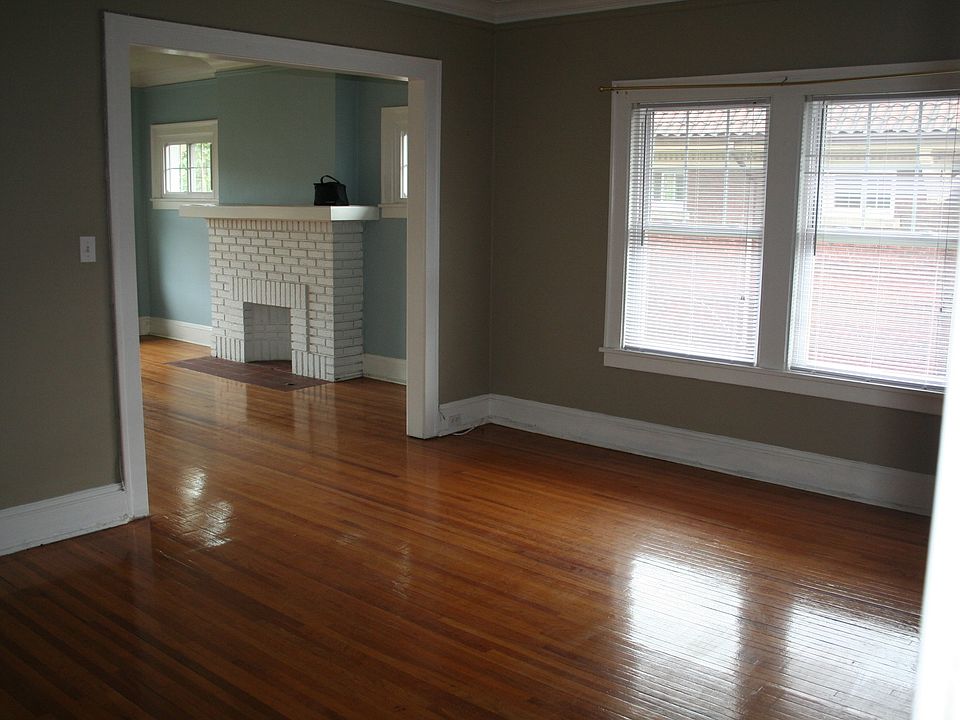 2nd image of 2101 Lennox Rd
