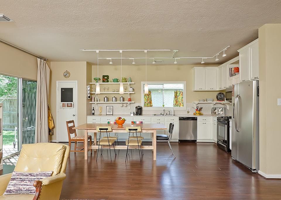 1st image of 5606 Brazos Springs Dr