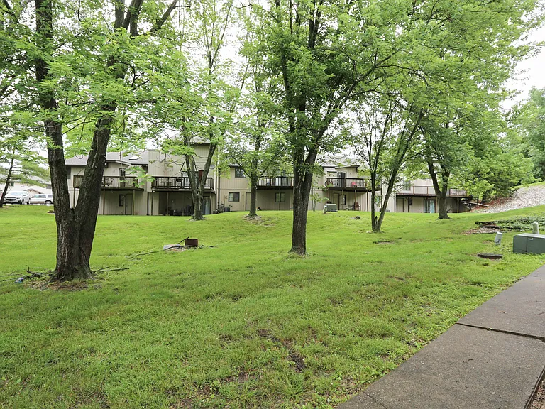 439 Foxfire Dr — Photo 31