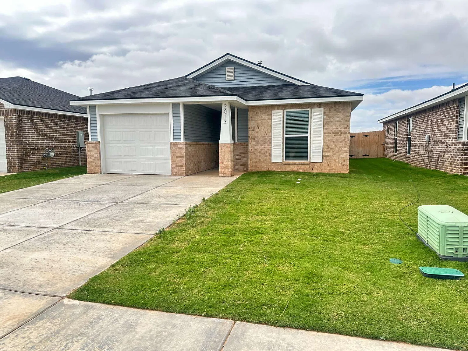 2 bed, 2.0 bath, 1005 sqft, $1,495 — Photo 3