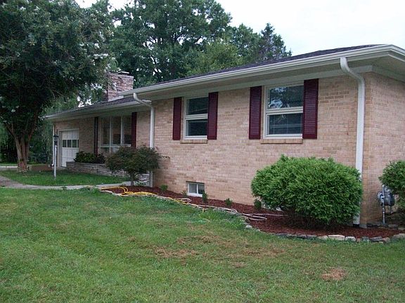 2nd image of 75 Lindenberg Dr