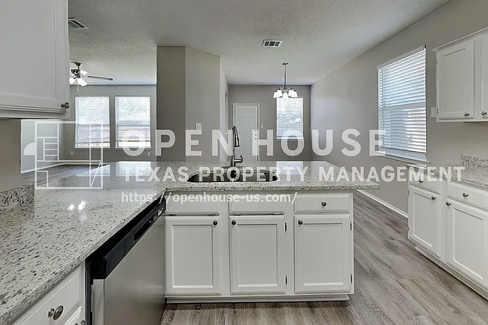 2709 Cherokee Trl — Photo 5