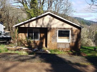 608 John Ave, Drain, OR 97435