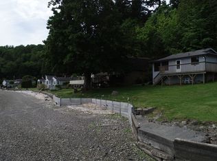 4428 Rue Villa St NE, Bremerton, WA 98310