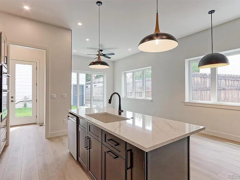 3510 N Wyandot St — Photo 14