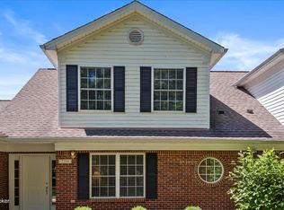 7716 Lazy Creek Ct, Prospect, KY 40059