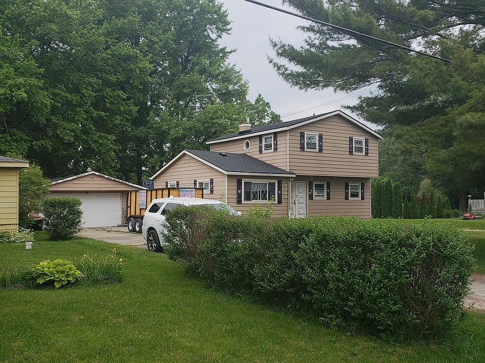 2nd image of 4268 Howe Rd