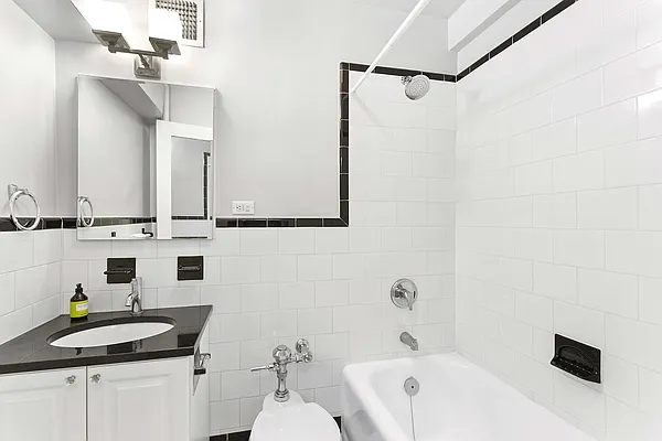 Rented by Compass | media 10