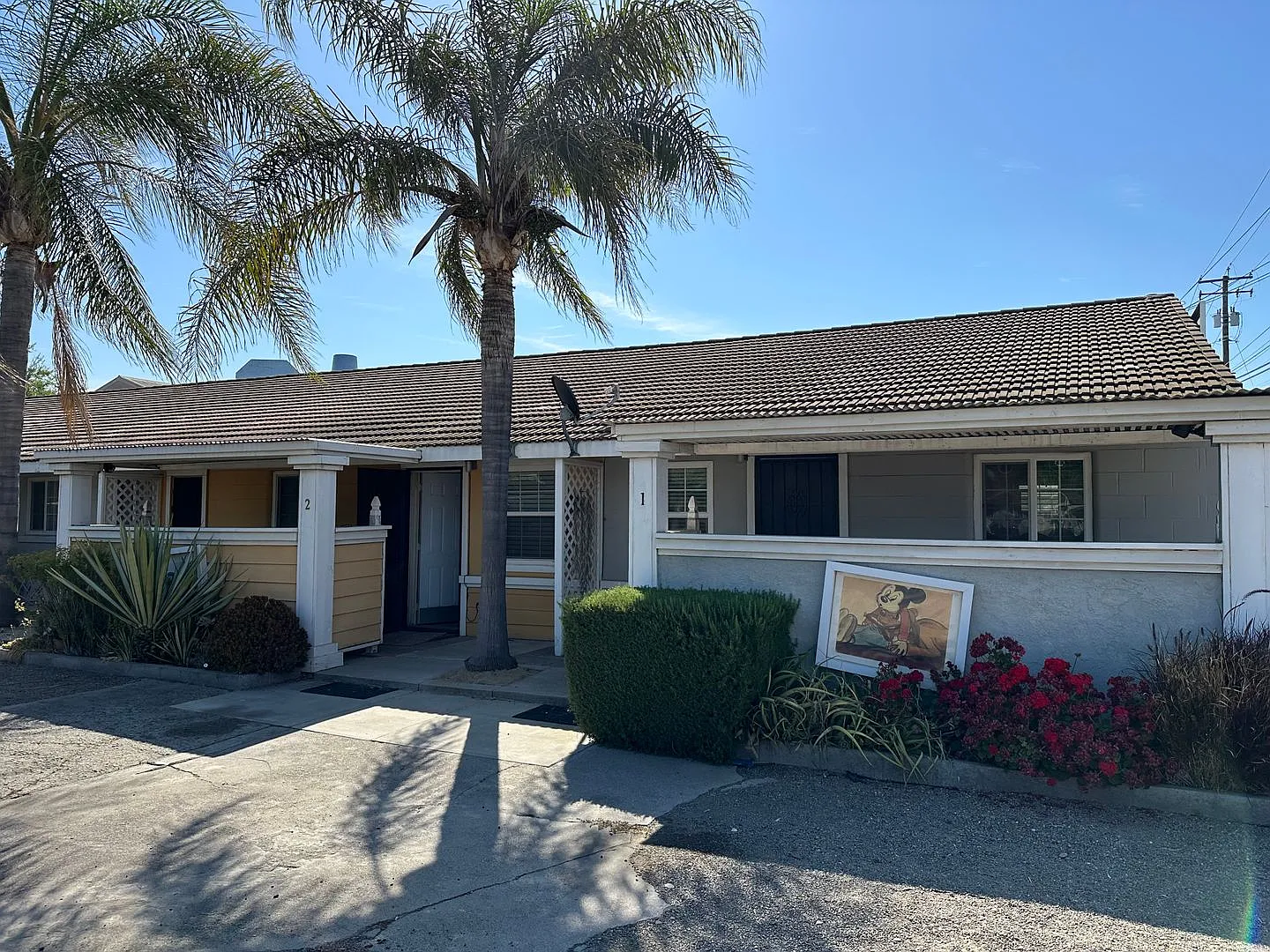 630 Frontage Rd — Photo 1