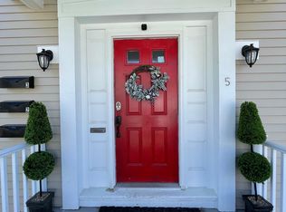 5 Elliot Pl #3, Newport, RI 02840