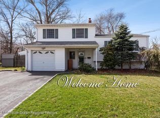 7 Growney St, Edison, NJ 08817