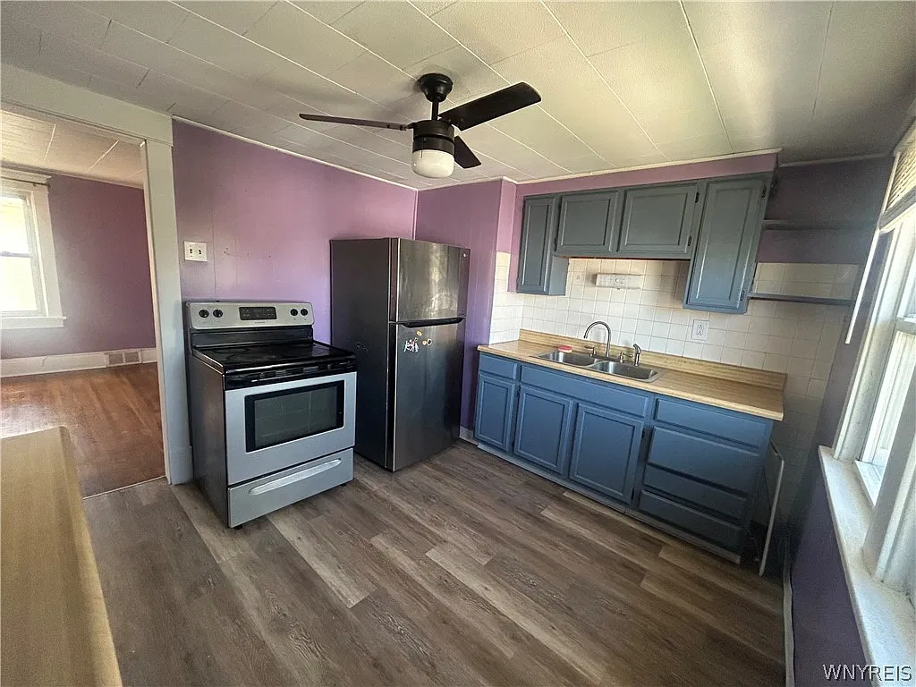 2 bed, 1.0 bath, 1000 sqft, $1,400 — Photo 2