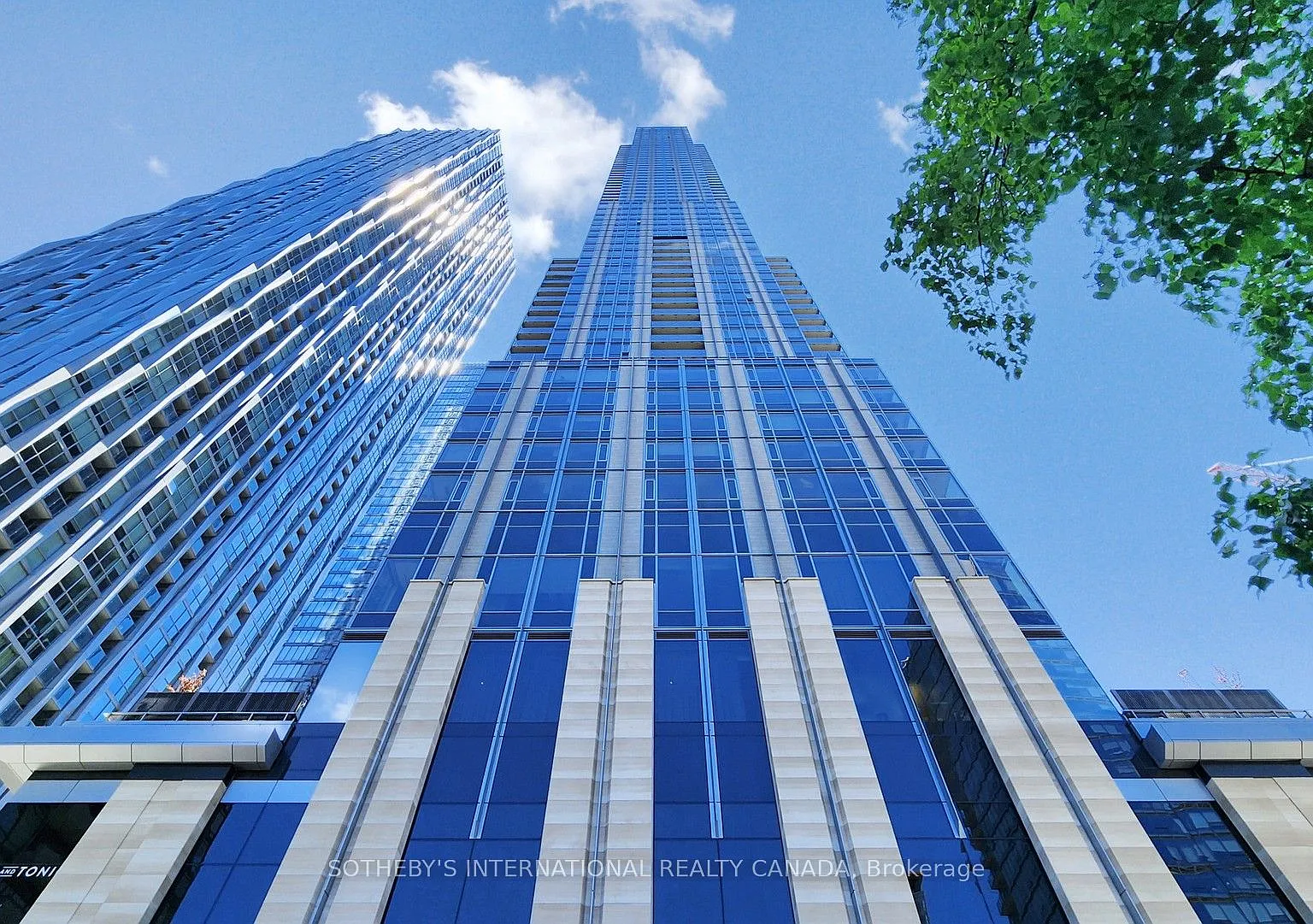 11YV — Photo 1