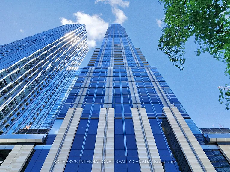 11 Yorkville Ave #2112 — Photo 1