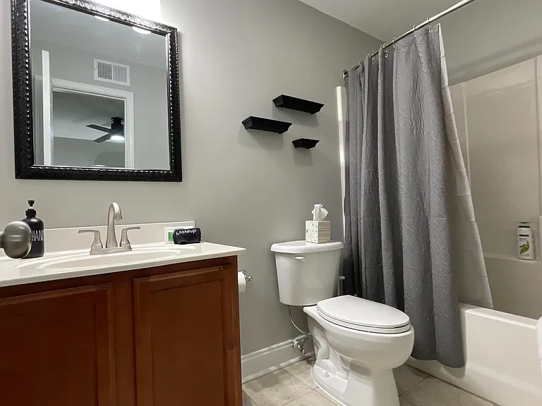 169 E Grand Ave #101 — Photo 7