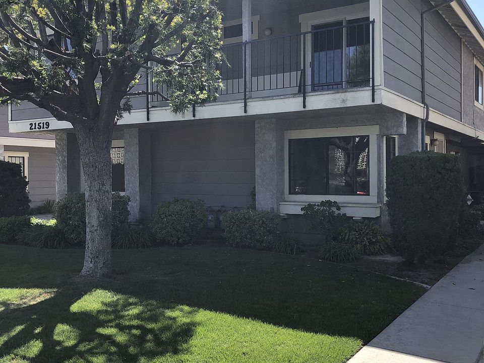 1st image of 21519 Pioneer Blvd APT A