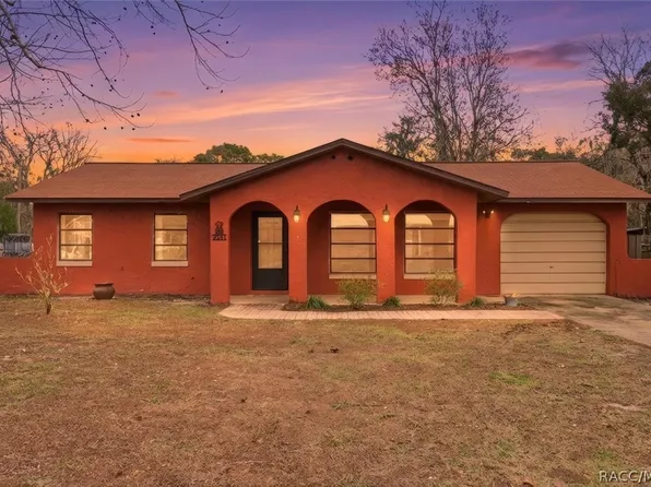 2341 S Whitier Point, Homosassa, FL 34448