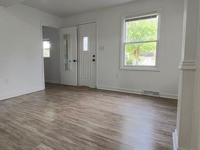 648 S Lincoln Ave — Photo 8