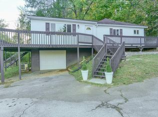 1504 King Springs Rd, Johnson City, TN 37601