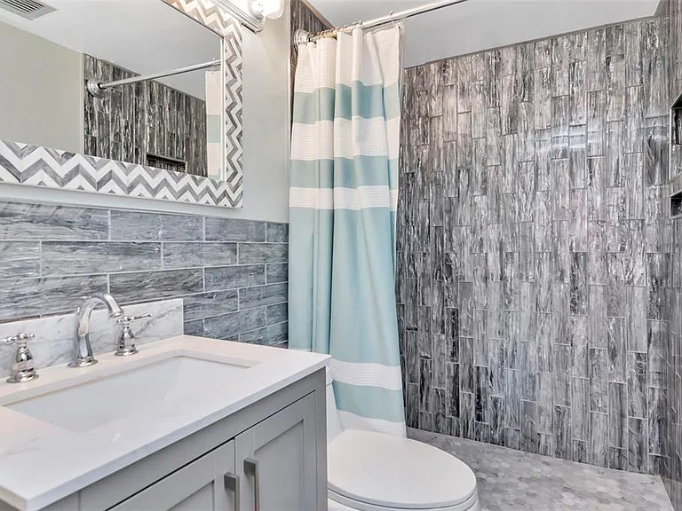 17580 Gulf Blvd #403 — Photo 23