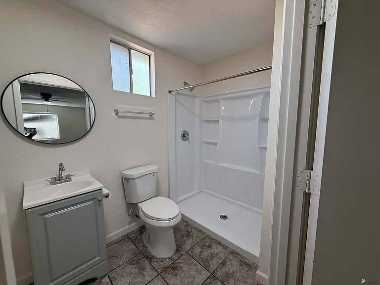 723 N Musgrove Ave #B — Photo 7