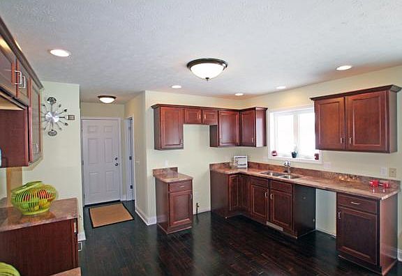 5th image of 38 James Moore Cir