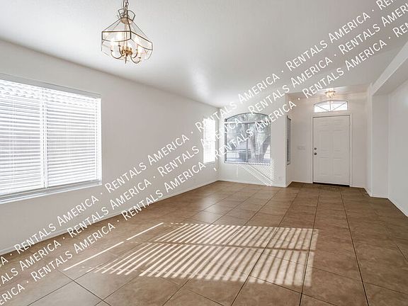 5th image of 295 N Hudson Pl
