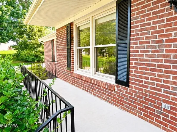 603 Lansdale Dr, Maryville, TN 37803
