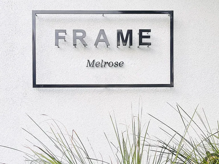 Frame Melrose — Photo 1