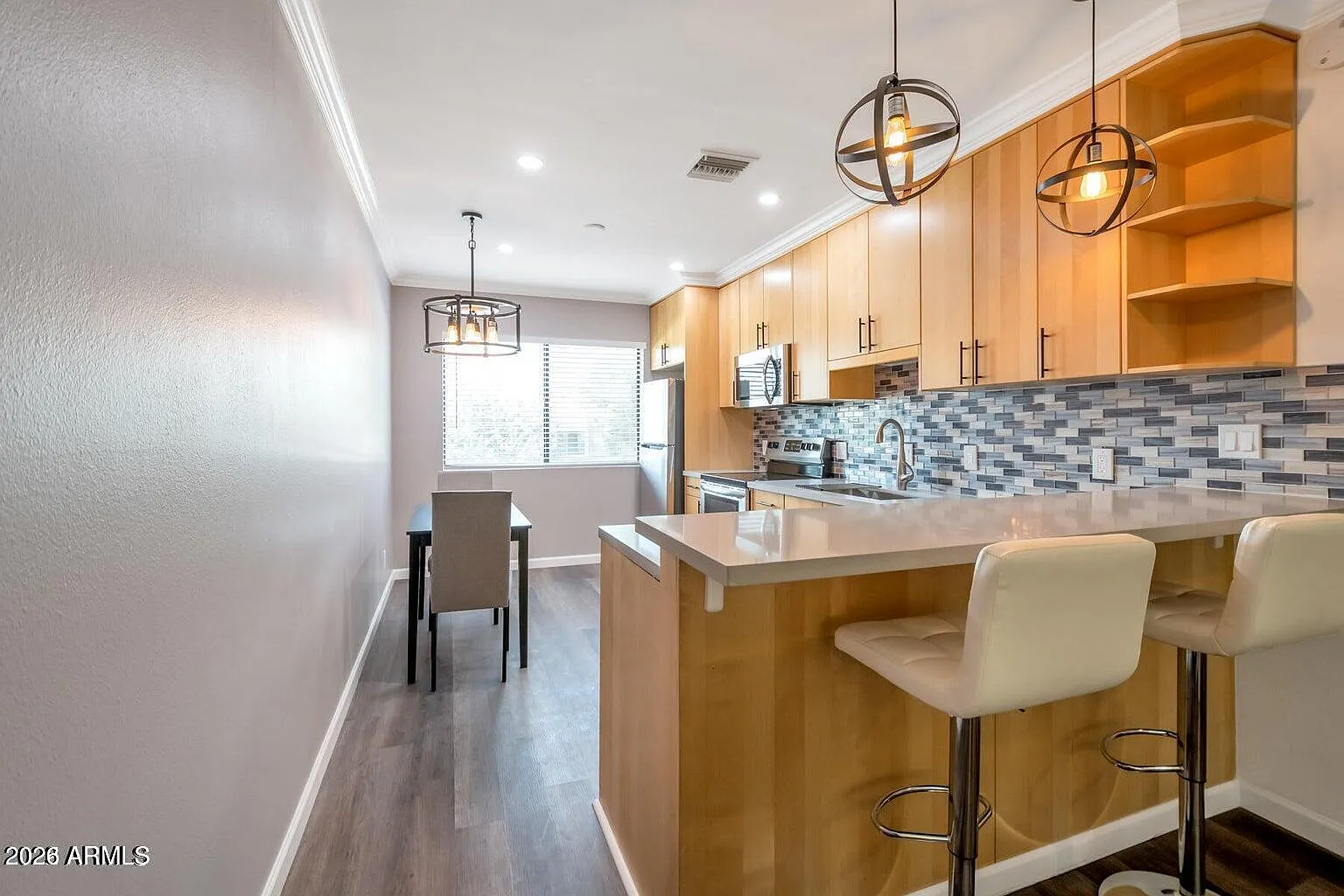 2 bed, 2.0 bath, 900 sqft, $2,200 — Photo 3