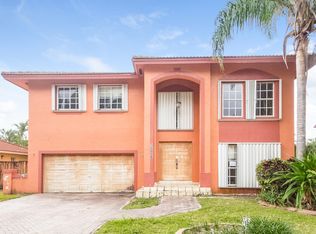 15826 SW 102nd St, Miami, FL 33196