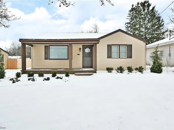 339 Stadium Dr, Youngstown, OH 44512