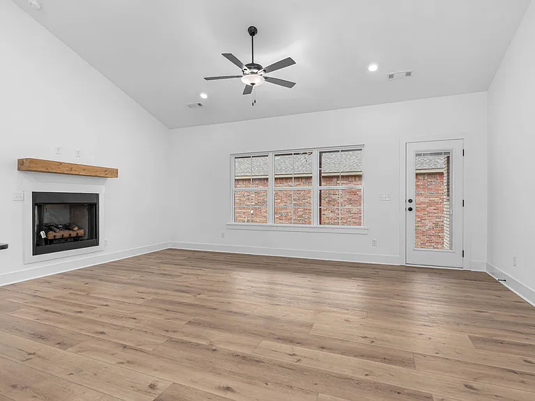 6812 Fir St — Photo 10