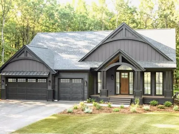 Mable Ln, Eden Prairie, MN 55347