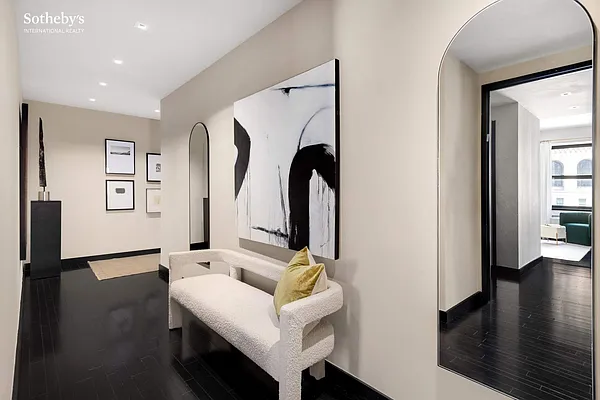 Sold by Sotheby's International Realty | media 10