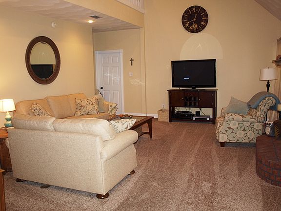 Open Spacious Living Room 