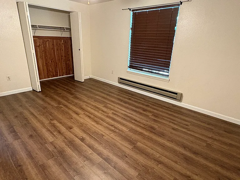 170 Willow Dr — Photo 5