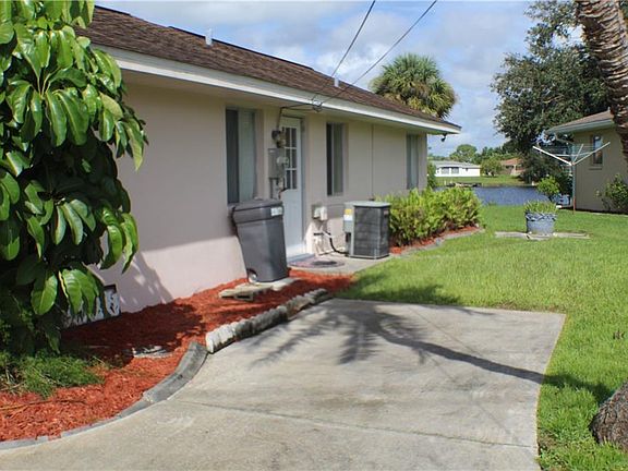 2nd image of 2551 Achilles St