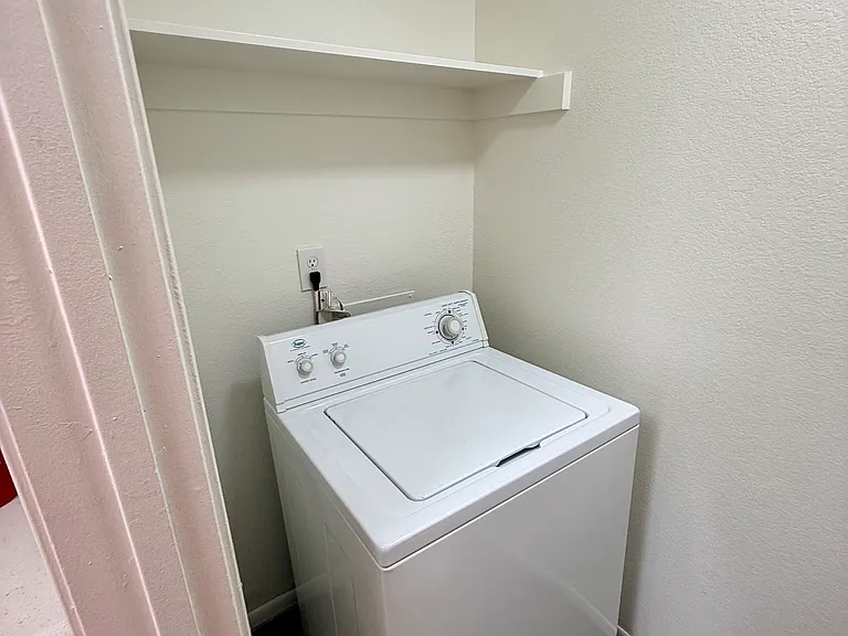 5847 N 48th Dr — Photo 18