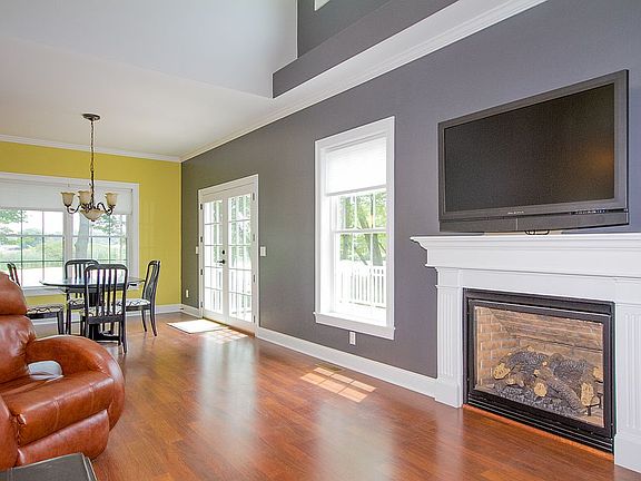 GREAT RM GAS FIREPLACE