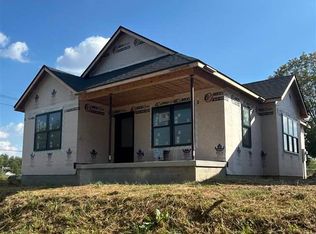 325 W Wall St, Sullivan, IN 47882