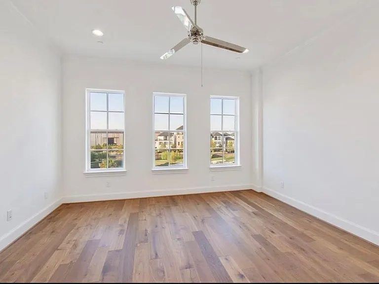 6037 Matthew Oaks Pl — Photo 11
